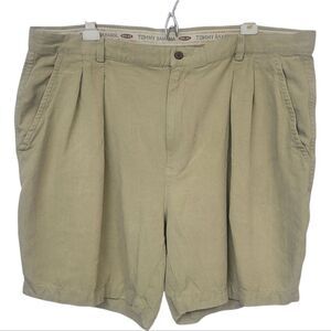 Tommy Bahama Men's Tan Silk Relax Shorts, 42